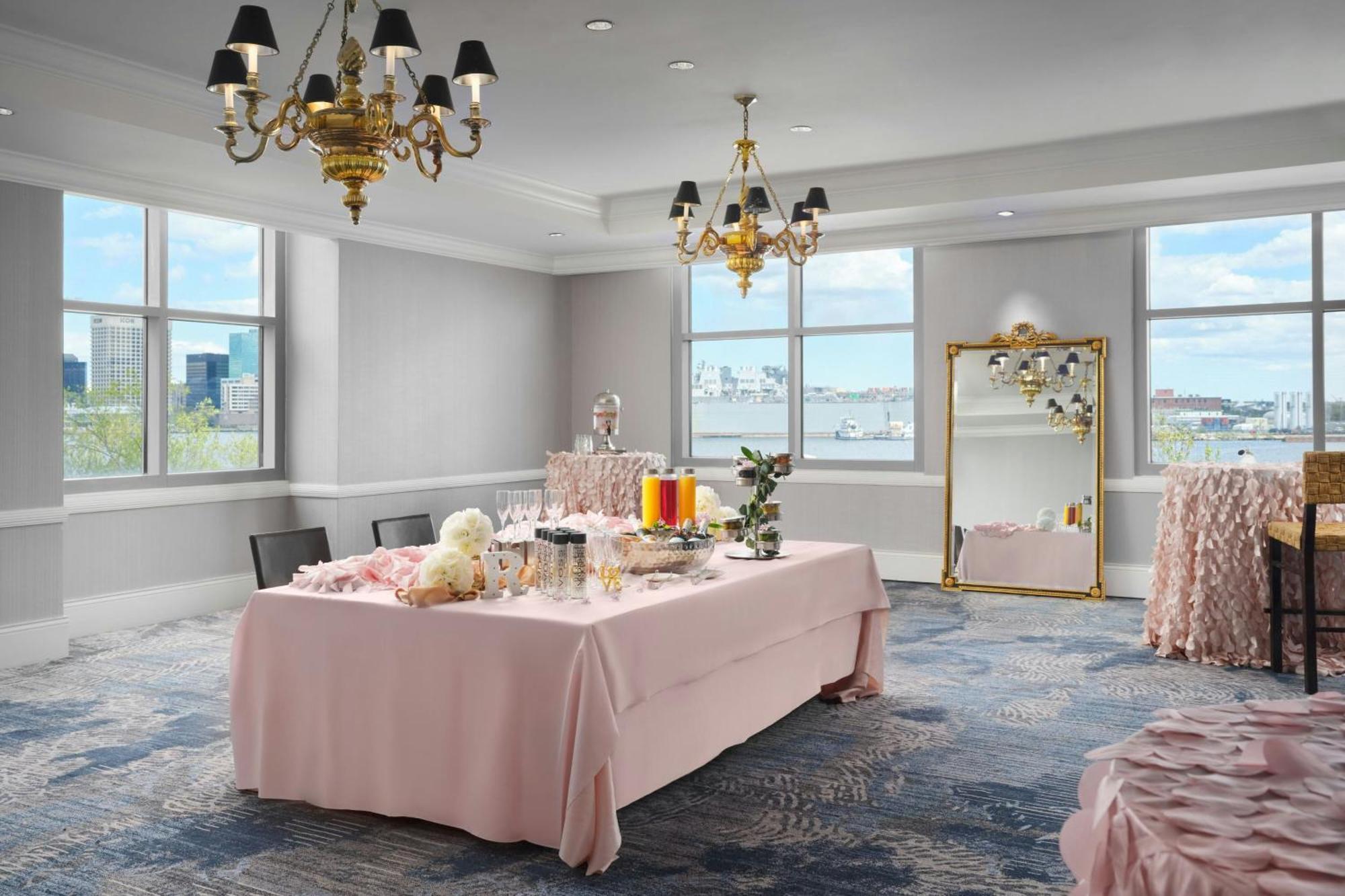 Renaissance Portsmouth-Norfolk Waterfront Hotel Экстерьер фото